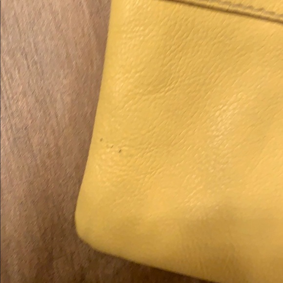 Dooney & Bourke sunshine yellow wristlet - Picture 4 of 6